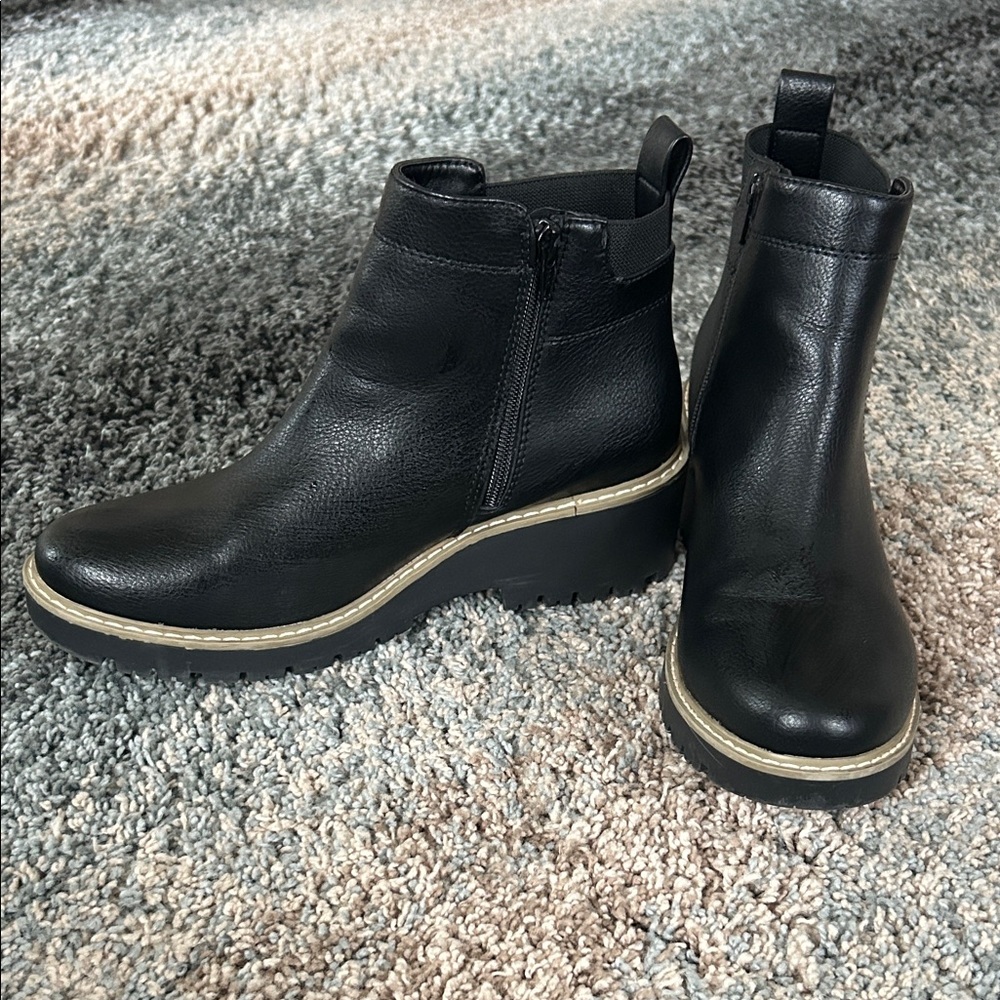 Elegant Black Ankle Boots with Tan Sole